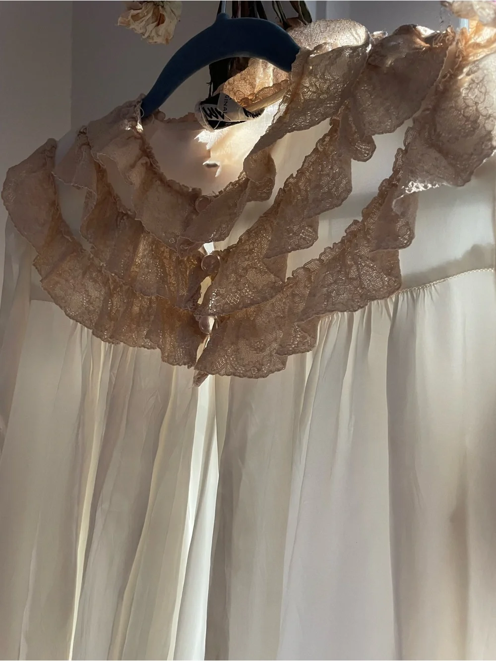 Vintage Silk Robe - Picture 4 of 14